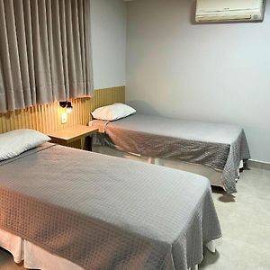 Quarto standard twin